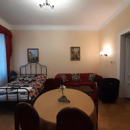 We Lwowie Apartment *